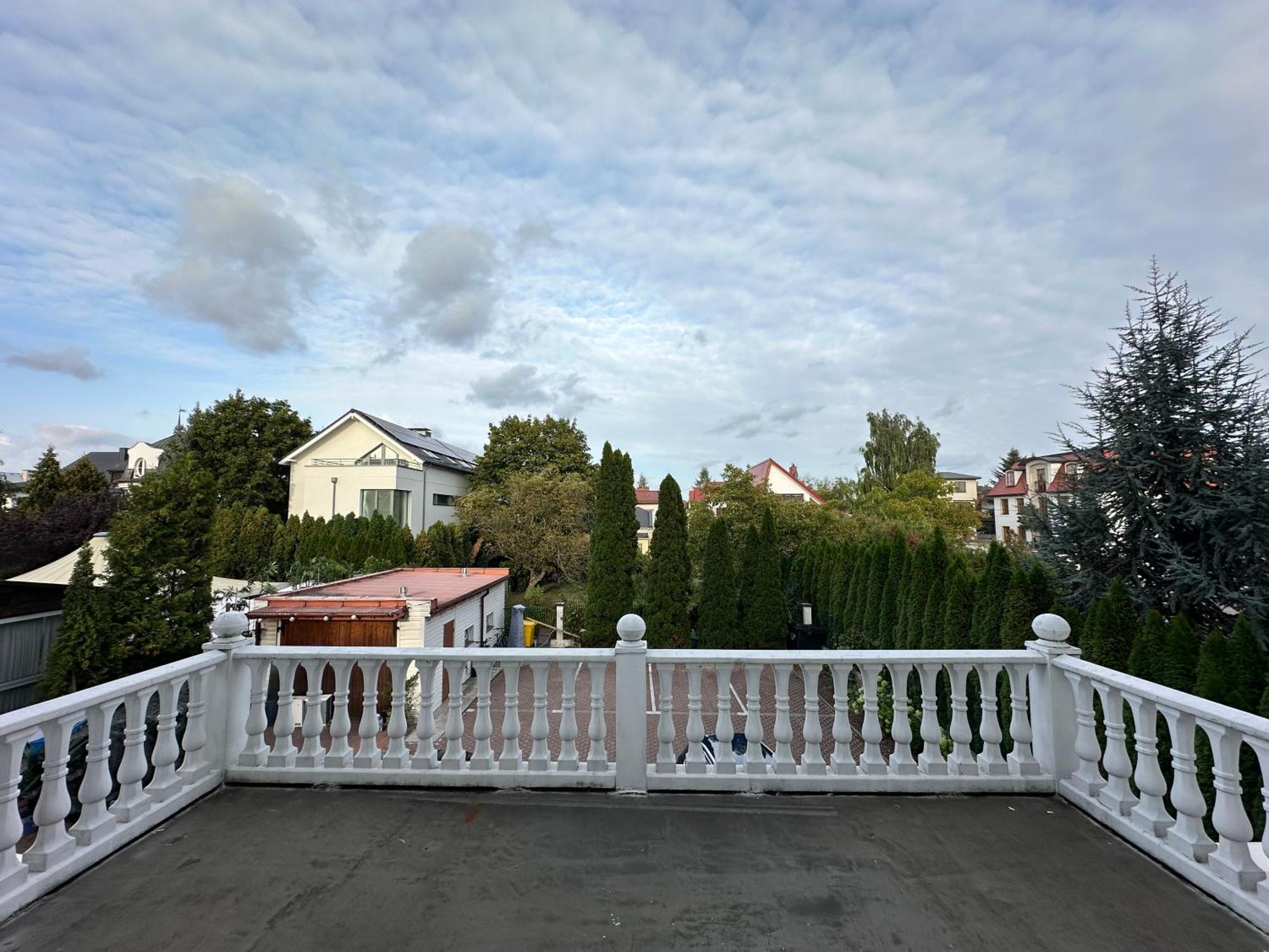 Lezzet B&B Pokoj Goscinny & Turkishrestaurant Varsavia Esterno foto